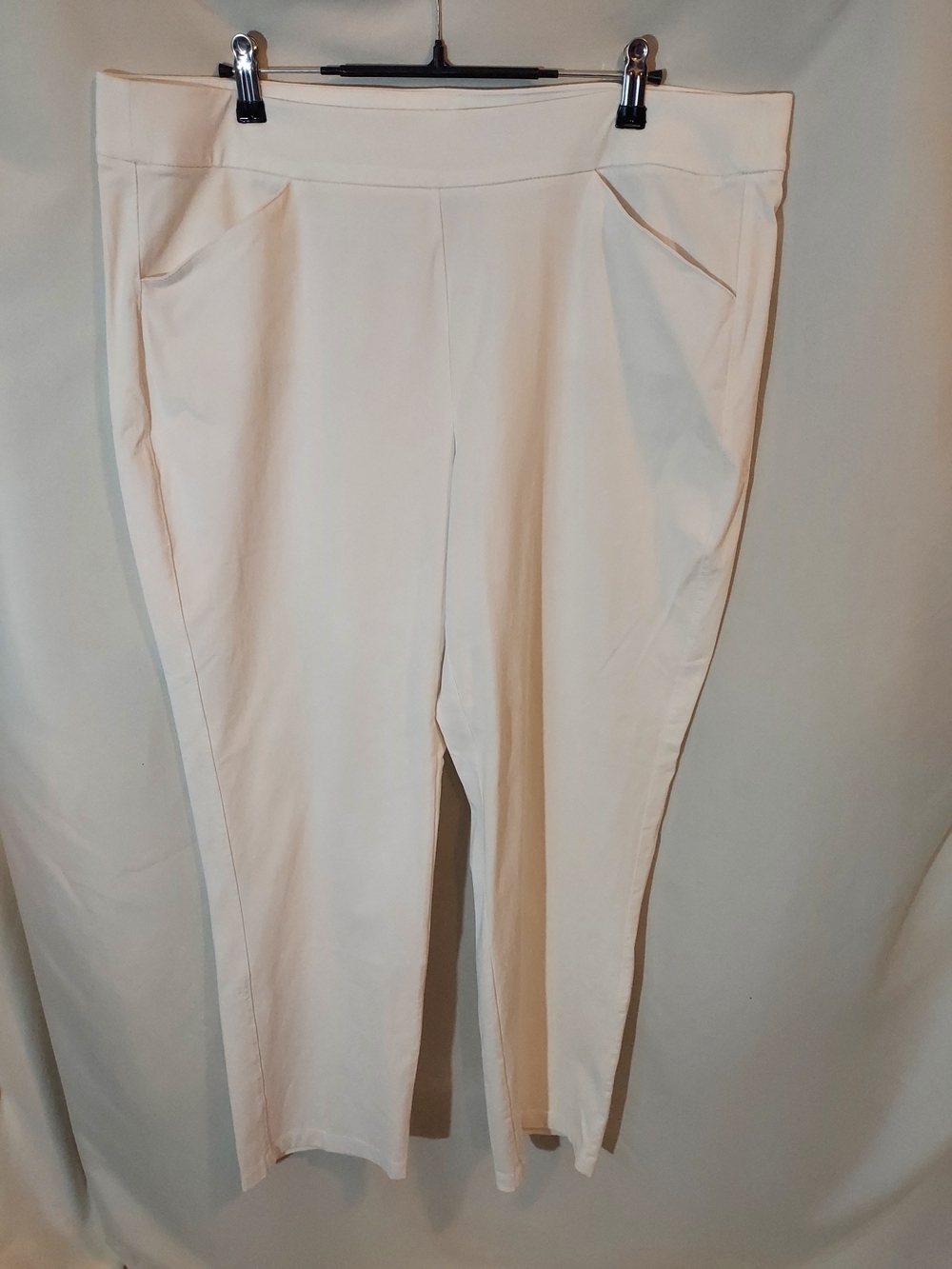 Chico's White So Slimming Brigitte Pull On Straight Ankle Pants Size 3R